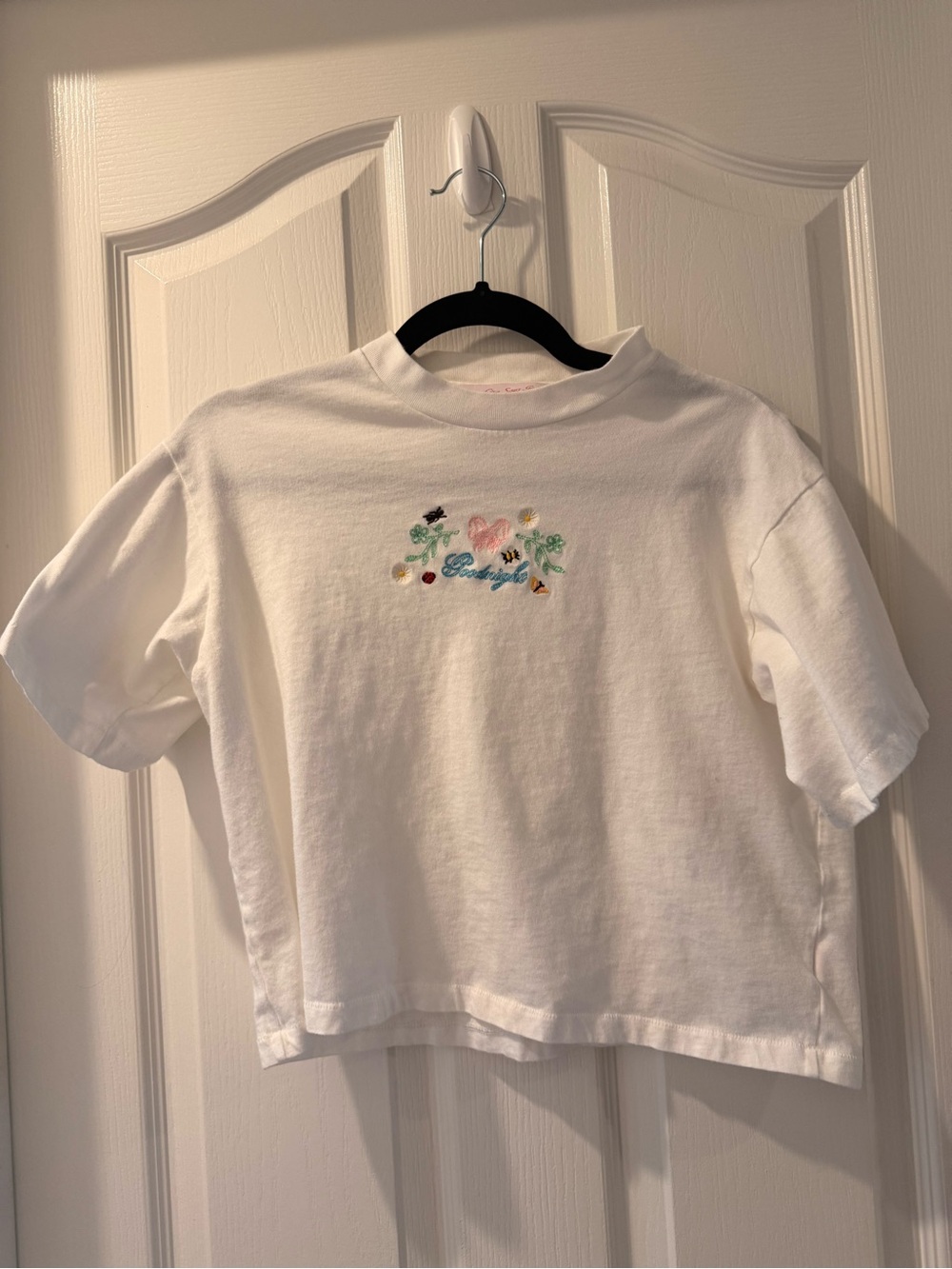 Lisa Says Gah Embroidered goodnight Crop Tee